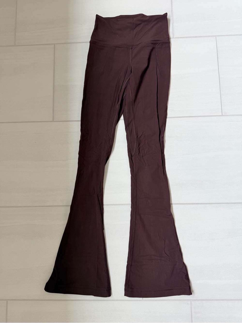 Lululemon Set! Espresso Ribbed Mini Flared Pants & Ribbed Tank, size 4 - Picture 7 of 10